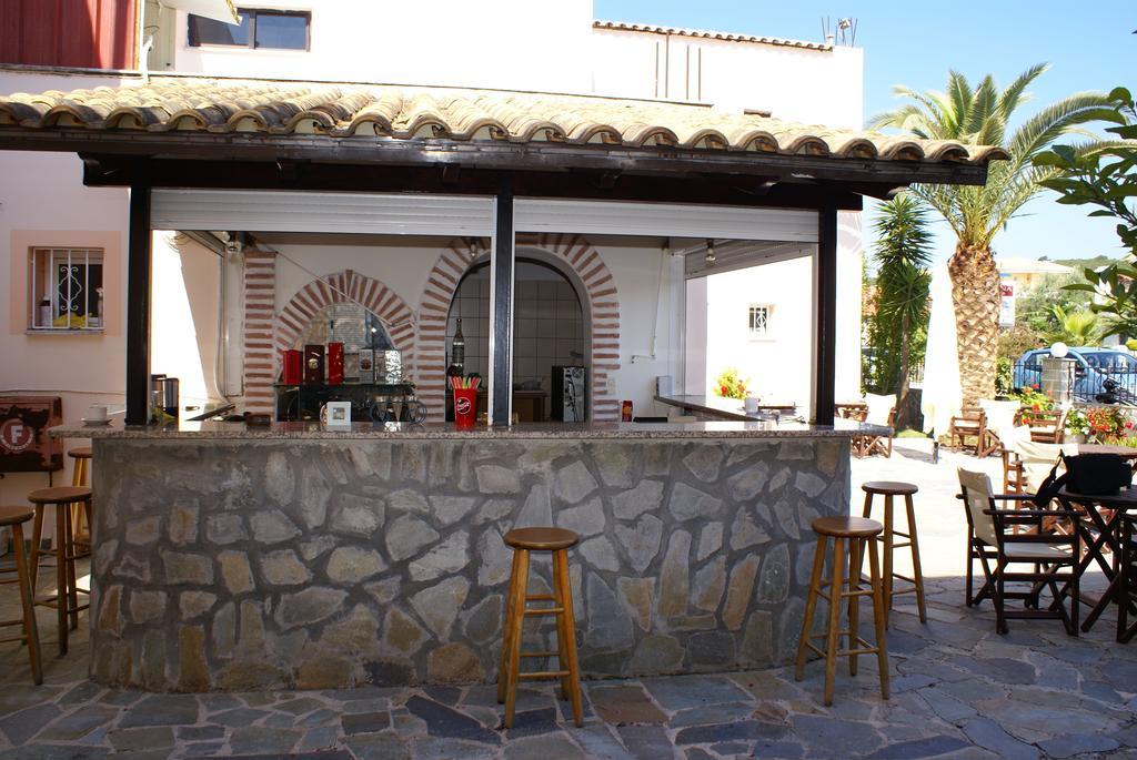 Andrianna Apartments Ammoudia Bagian luar foto