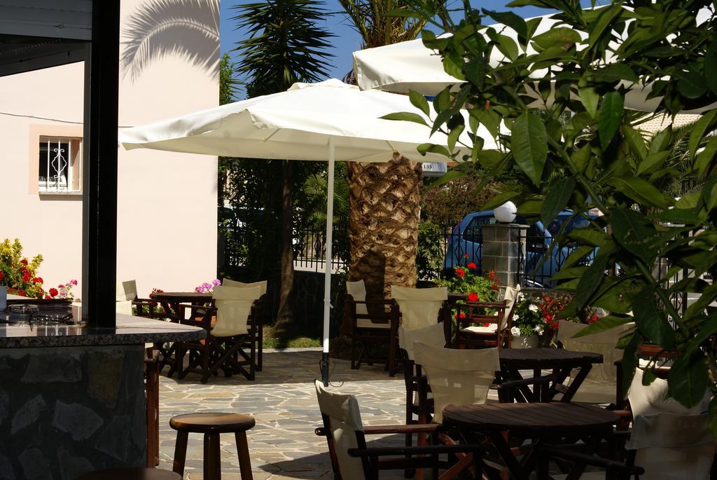 Andrianna Apartments Ammoudia Bagian luar foto